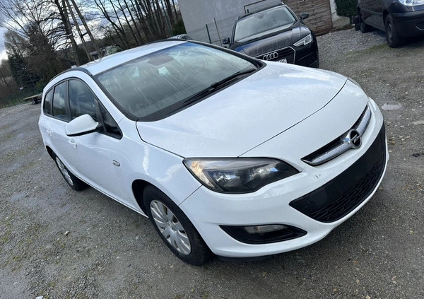 Opel Astra cena 11000 przebieg: 266222, rok produkcji 2015 z Żarki małe 56